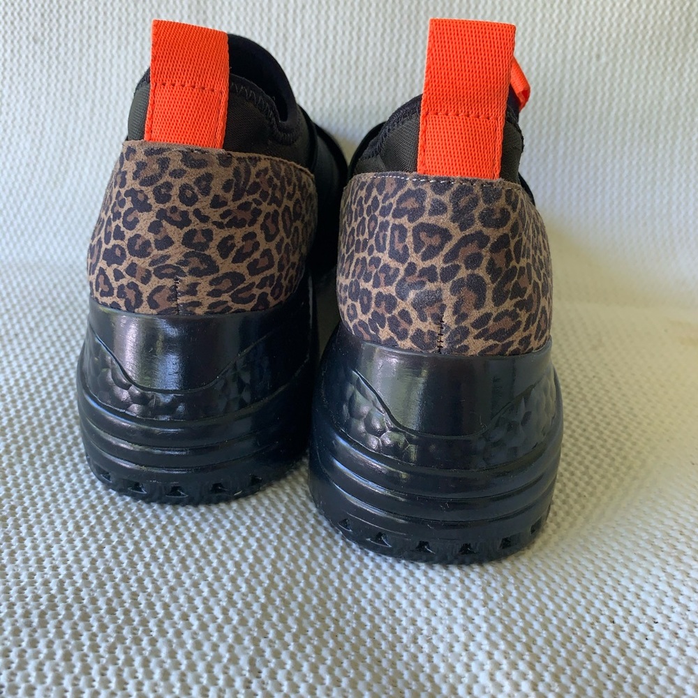 Steve Madden
